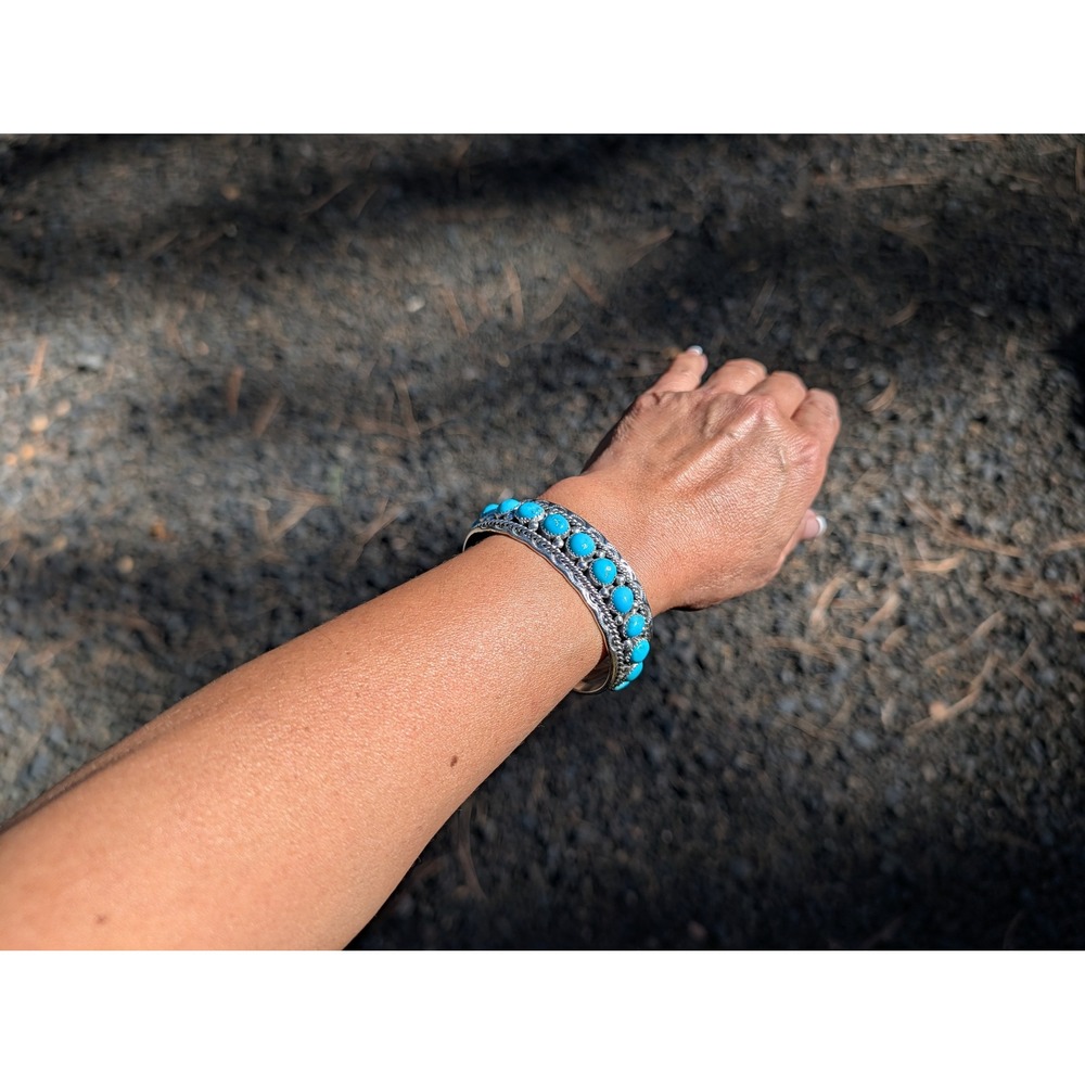 Navajo Sleeping Beauty Turquoise Cluster Bracelet by Chester charley Sz 7US** - Picture 5 of 10